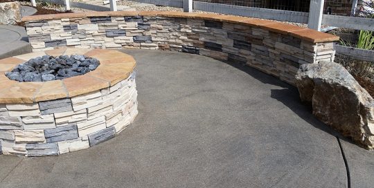 Firepit with Wall